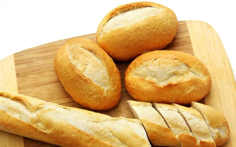 Bánh mì để trong tủ đông sẽ trở nên khô cứng và mất đi hương vị