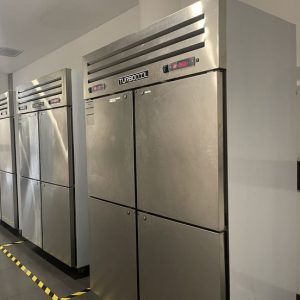 Tủ lạnh công nghiệp