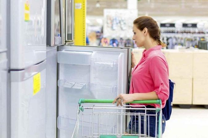 Nên hay không nên mua tủ lạnh hàng trưng bày? Những lưu ý trước khi mua tủ lạnh?