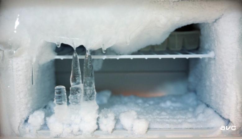 Hiện tượng tủ lạnh đóng tuyết ở nhiều gia đình 