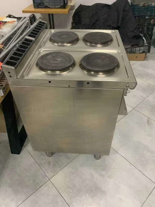 Hệ Thống Bếp Từ Công Nghiệp Hiện Đại Hệ Thống Bếp Từ Công Nghiệp Hiện Đại